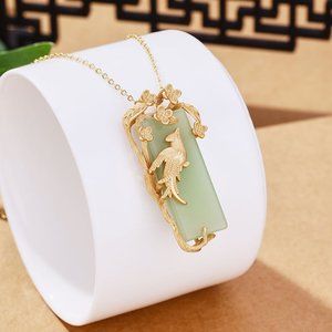 Natural Green Jade Stone Singing Bird Pendant Green Crystal Necklace Amulet